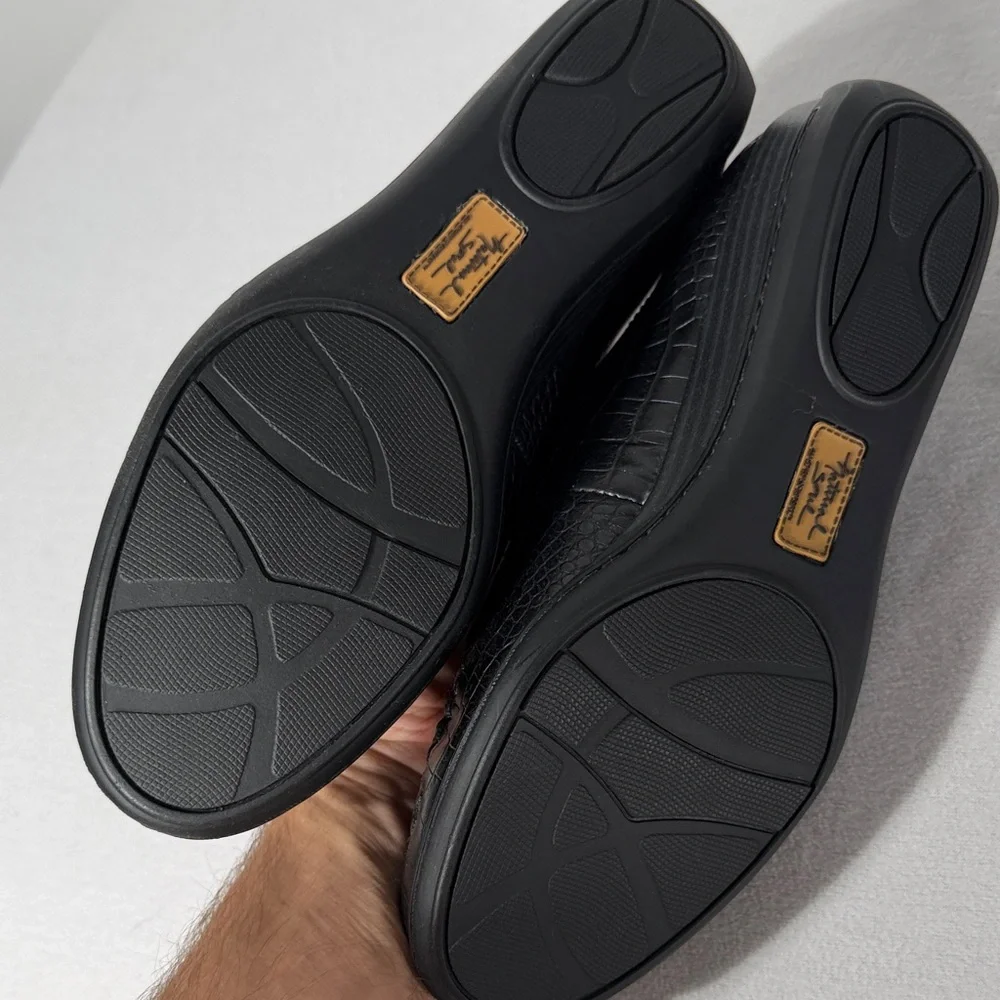 Natural Soul Black Croc-Patterned Flats - Picture 4 of 6